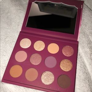 Eyeshadow palette
